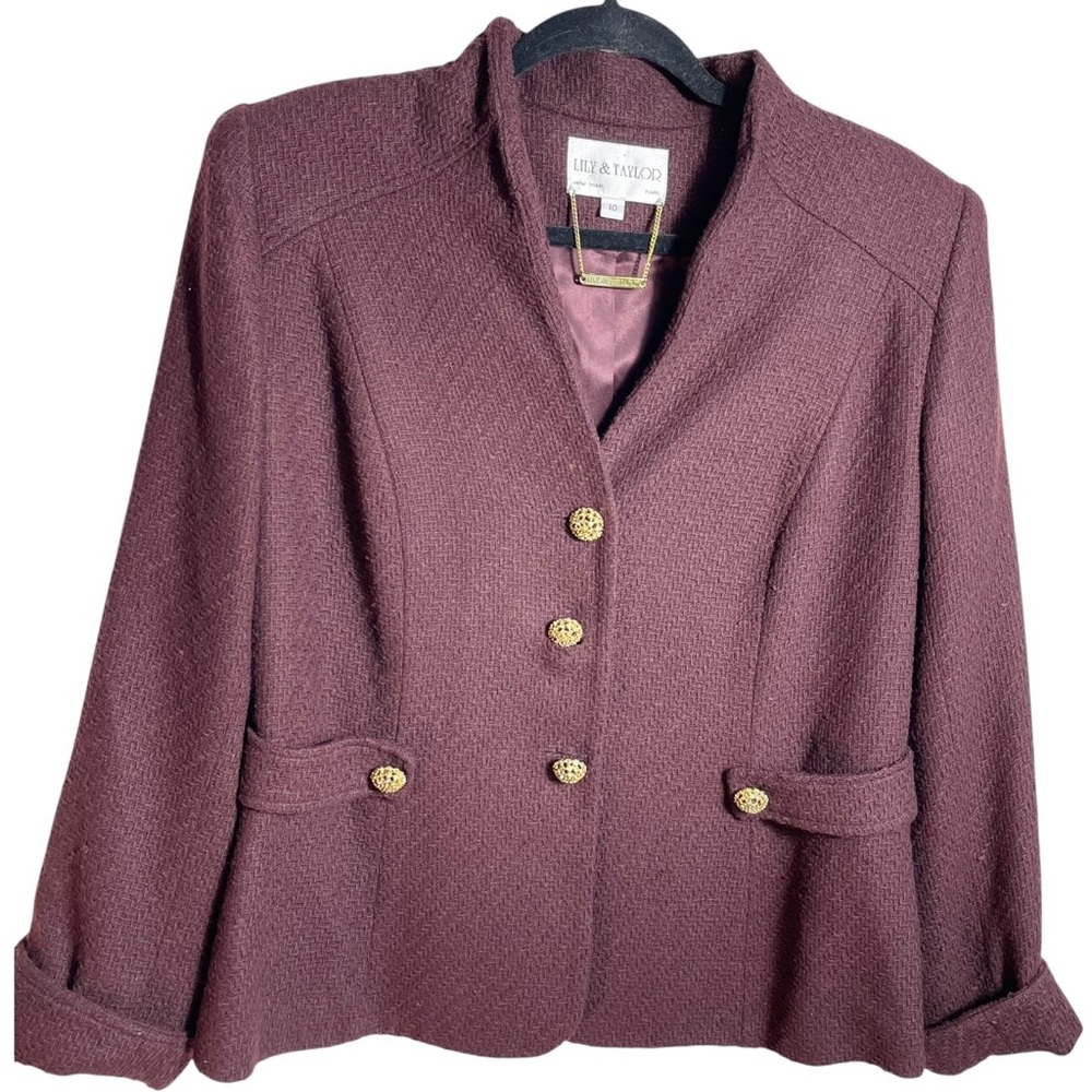 Vintage Gorgeous Lily and Taylor2 Piece Suit Blazer/Midi Pencil Skirtwith Split.